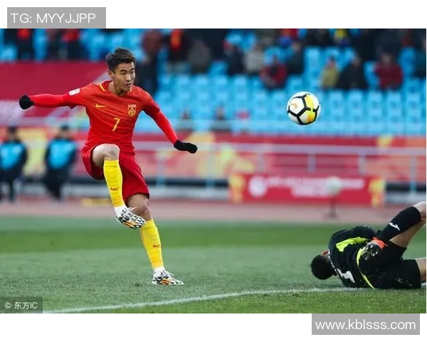 2022年00后足球明星崭露头角引领新一代足球潮流与梦想 2022年00后足球明星崭露头角引领新一代足球潮流与梦想