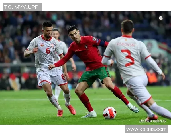 汤姆足球明星的真实身份揭秘及其在足球界的影响力分析 汤姆足球明星的真实身份揭秘及其在足球界的影响力分析