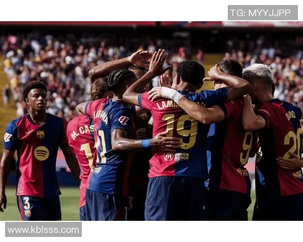 足球明星巴萨精彩瞬间视频集锦回顾球场上的辉煌与激情