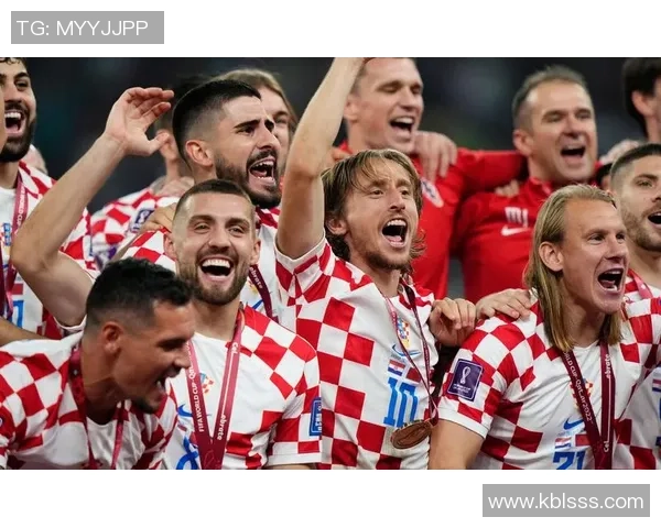 足球明星精彩瞬间进球转场图片集锦展现足坛风采与激情 足球明星精彩瞬间进球转场图片集锦展现足坛风采与激情