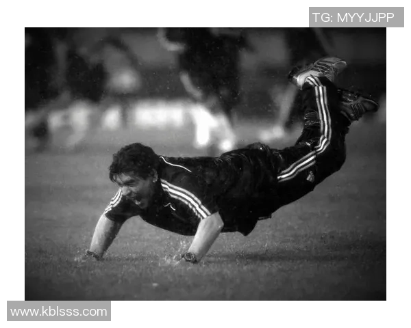 打火机足球明星的传奇人生与场上风采揭秘